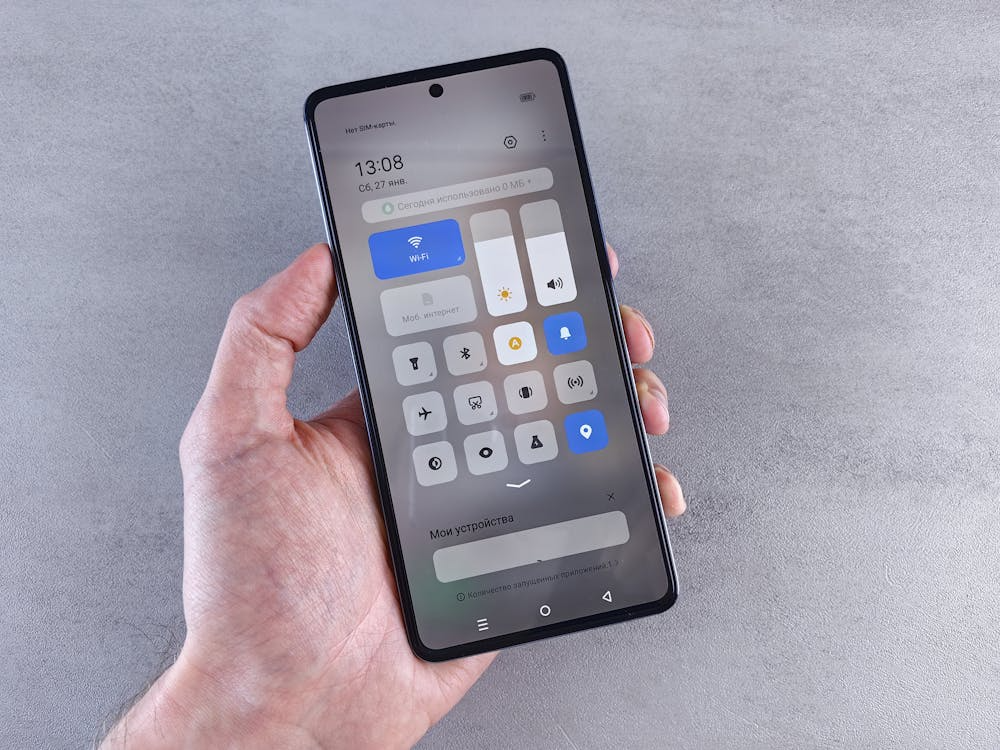 Smartphone control icons illustrating common symbols and meanings in everyday digital communication.